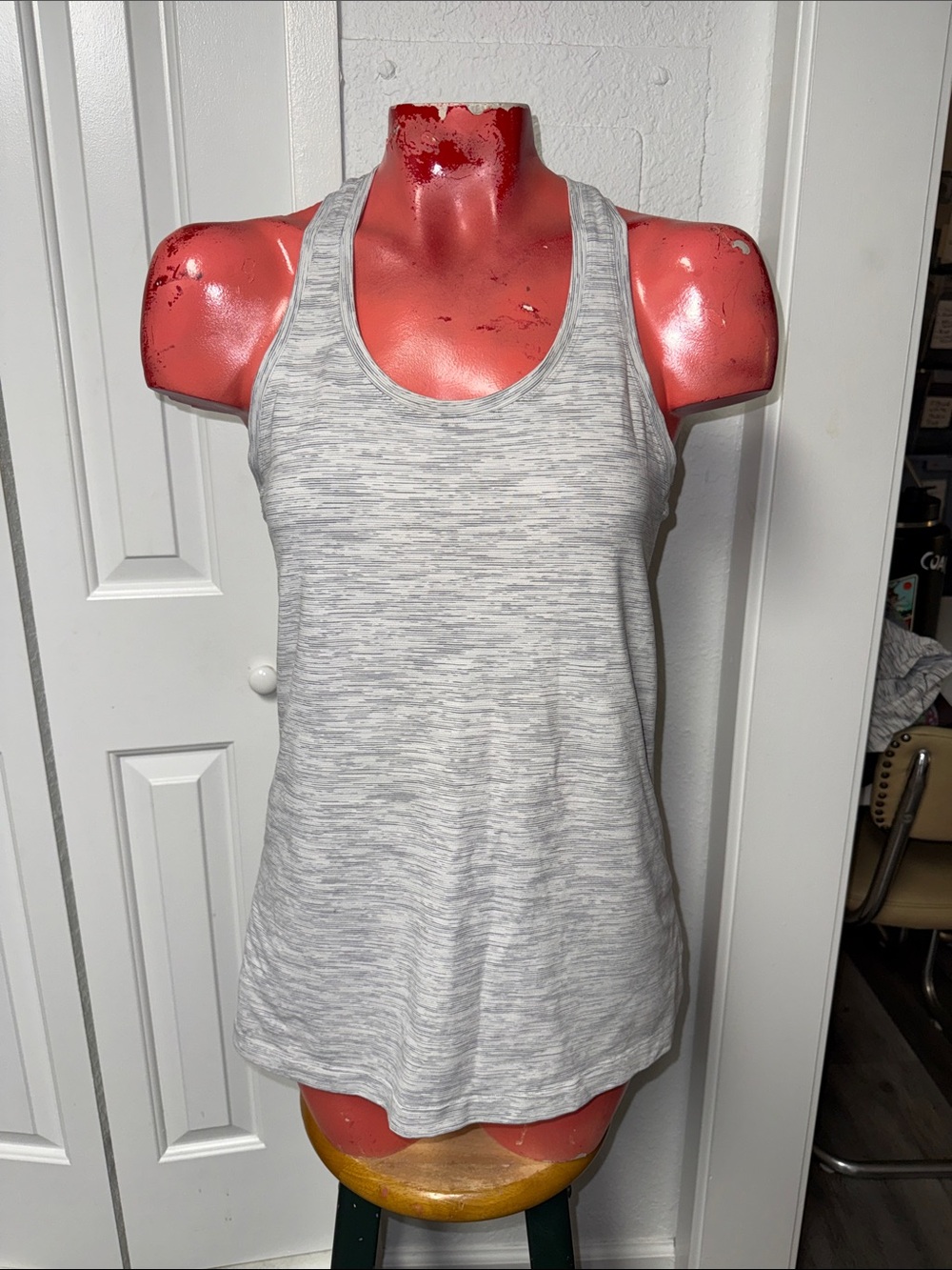 Lululemon tank top shirt blouse yoga